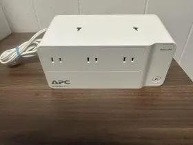 125va Apc 312843114500 Battery Backup Bge70 120v 1.04a 50/60hz 75w 3 Outlets Very Good