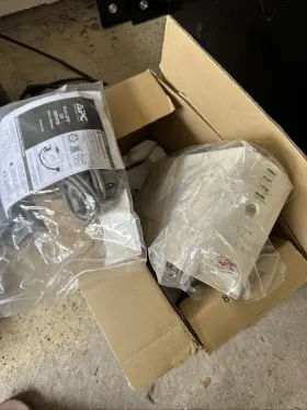 Bk325i Apc Ups Back-ups Cs 325