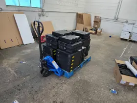J8j78a Apc Ups And Battery Pack Lot Tripp Lite / Vertiv Orion No Batteries - Tested
