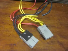 Sbs50 Apc Smart Ups 2200 Power Cable Connectors - Works Great
