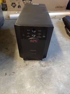 Apc Sua1500 Ups 1440va 120v