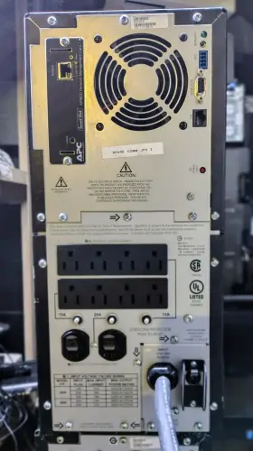 Sua3000 Apc Smart-ups 3000 Power Battery Backup Tower For Parts No Batteries