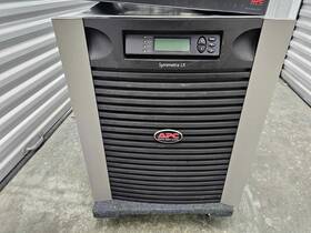 Apc Sya8k8p Sylx8t Symmetra Lx 8000va Ups 208/240v 8kva And Service Bypass Panel