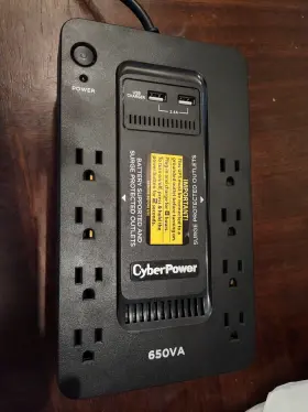Sx650u Cyberpower 649532621347 8-outlet And 2 Usb 2.4 Charger 650va Pc Battery Backup - Black
