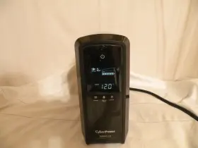 850pfclcd Cyberpower Pfc Sinewave Ups System 850va 10 Outlets No Battery