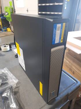 Eaton 5px1500rt2ug2 5px 1500 Rt2u G2 Ups Dented Side