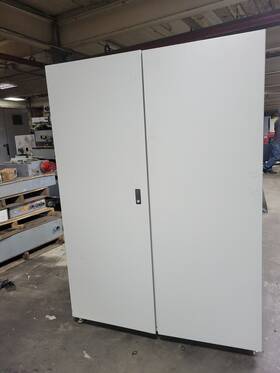 Liebert 37bp100xwj1bnl Battery Cabinet Intermittent Duty 02-810039-00 218a 391v
