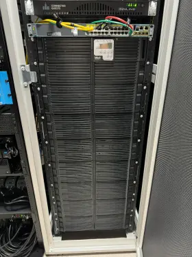 Ed6200rm Minuteman 9pxmsu Tower Ups With 8 Battery Packs Currently Installed