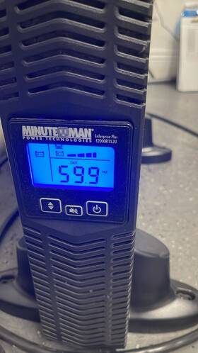 Minuteman E2000rtxl2u With Battery