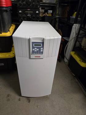 Toshiba Ue362l180c61t 18kva Ups Floor Standing On Rollers Beige 1phase With Computer Interfac