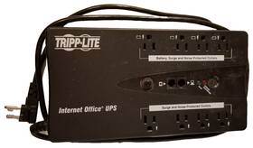 Tripp-lite 550u Internet550u 550v 300w Surge Protection Ups No Battery