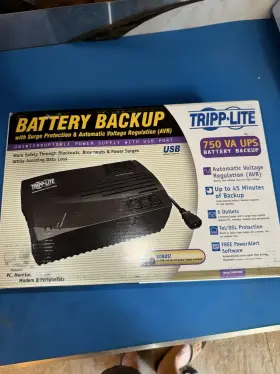 Avrx750u-3 Tripp Lite Tripp-lite 120 Volt Battery Back Up Uninterruptible Charging Station 6 Plug Ups
