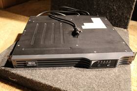 Tripp Lite Smart1000 Smartpro Ups Rm1u With Rack Mounts Great Condition