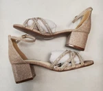 Touch Ups Women's Zoey Platform Pump *size 5.5* Champagne (F8B-2494) New. Price: $42.49.