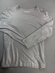 Chico's Women's Touch Of Cool Gold Shimmer Long Sleeve Top Size 2 Us Pre-owned. Price: $16.99.